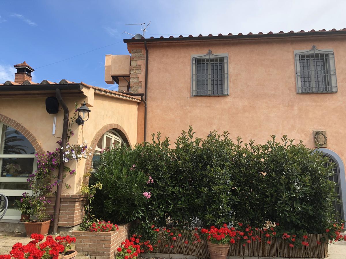 La Locanda Della Vecchia Hosteria Gavorrano Exterior photo